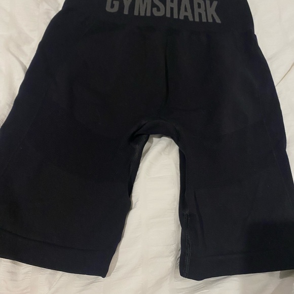 Gymshark Flex Cycling Shorts size Medium - Picture 2 of 2